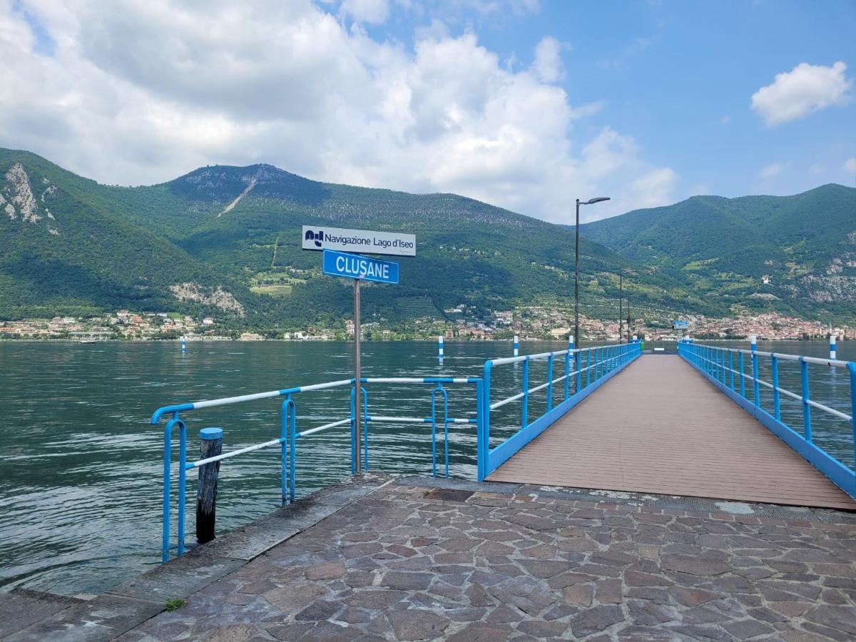 Light On Lake Iseo Clusane 외부 사진