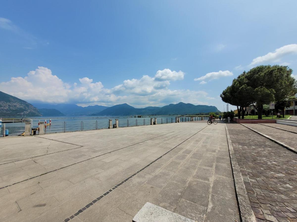 Light On Lake Iseo Clusane 외부 사진